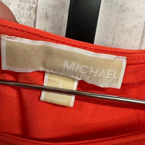 MICHAEL Michael Kors Red Lace Shoulder Blouse - Picture 2 of 5